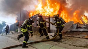 Massive forest fires in Chile