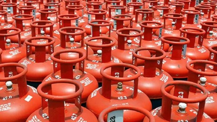 918 in Bhopal and 941 in Indore.